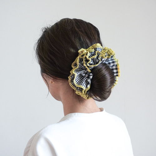 黒ギンガムチェック×黄】4重フリル ビッグシュシュ シュシュ Bit a