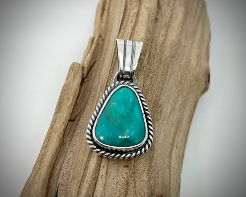 ナチュラル　ロイストーンターコイズネックレス インディアンジュエリー　シルバー ロイストン ターコイズ トルコ石 シルバー ネックレス
