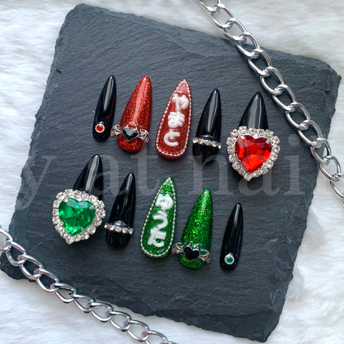 サイズオーダー】[YN004] ネイルチップ 名入れ ギャル 地雷 キラキラ