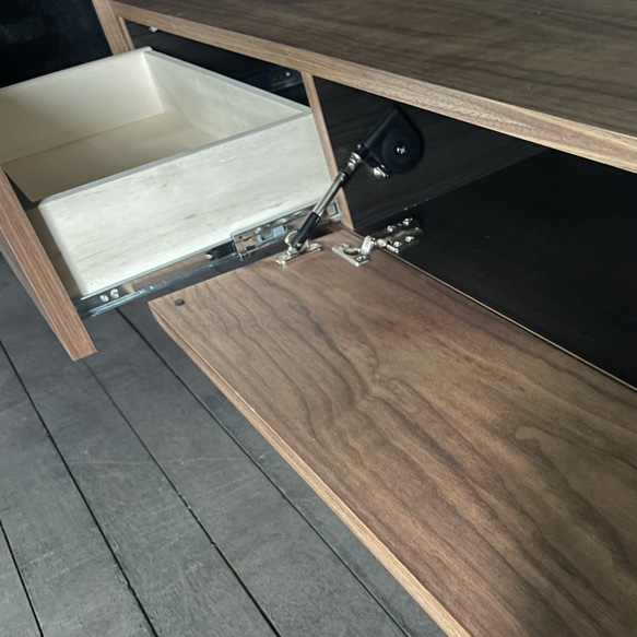 壁掛け　150センチ　フロートテレビボード　天然木突き板　オイル仕上げ　オーク　ウォールナット　ブラックチェリー イメージ違い