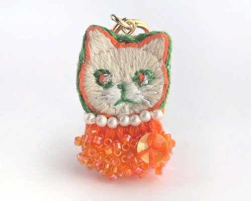 ビーズと刺繍猫のバッグチャーム(小) バッグチャーム Paddy 通販