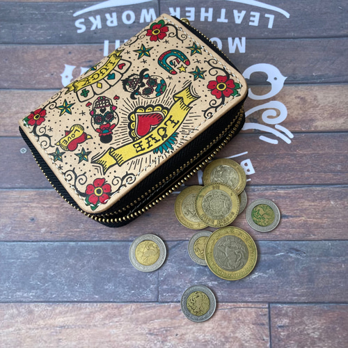 ◼︎OLD School tattoo 総柄二つ折り財布 ウォレット - メルカリ