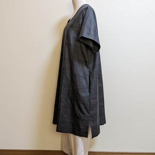 SOLD お値下げ中 着物リメイク チュニック 大島紬 FREE SIZE SOLD お値下げ中 着物リメイク チュニック 大島紬 FREE SIZE