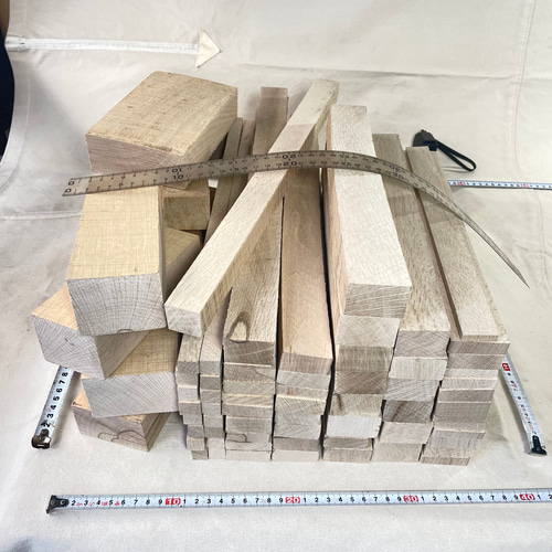 樫 乾燥材 端材 平 角 ブロック 17kg(G1754)模型 杭 DIY 彫刻 大工