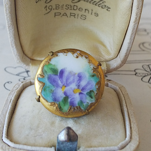 ヴィンテージ・すみれのブローチ フランス】60's ヴィンテージ すみれ