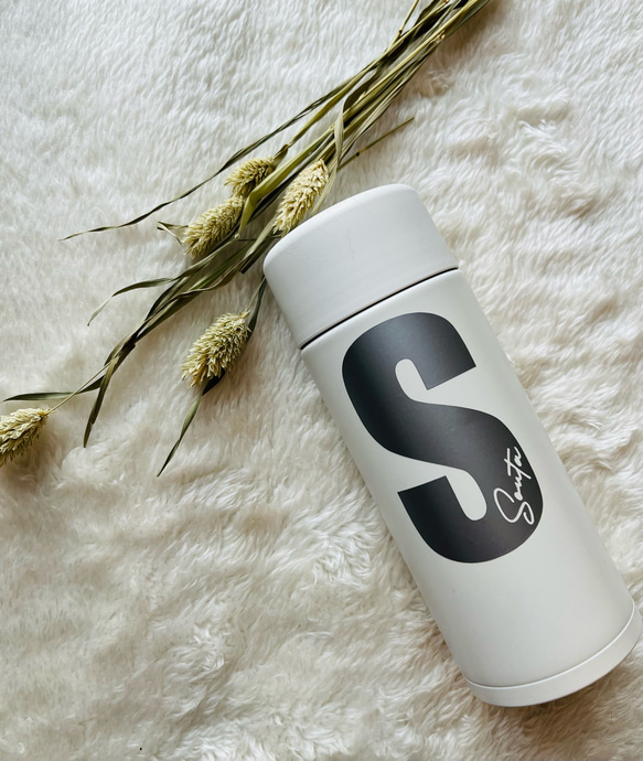 おしゃれ＊イニシャルお名前ステッカー＊ 耐水シール お名前シール オーダー インテリアステッカー かわいい 人気 11枚目の画像