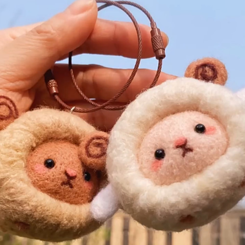 しーちきん。羊毛フェルトオーダー。 4色の可愛い小羊オブジェ 羊毛フェルトのちくちくマスコット