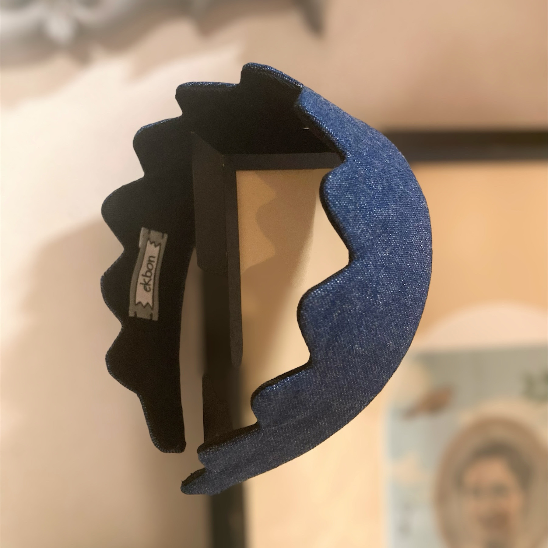 【カチューシャ ローレン】スカラップ 〈デニム 濃色〉