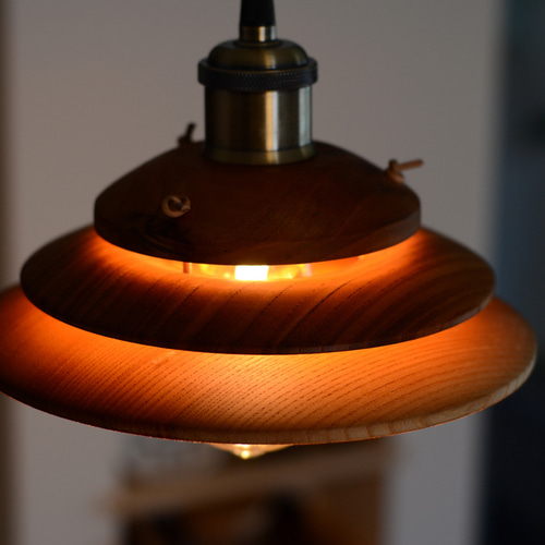 3段重ねのペンダントライト、シェードΦ220 #0130 シーリングライト