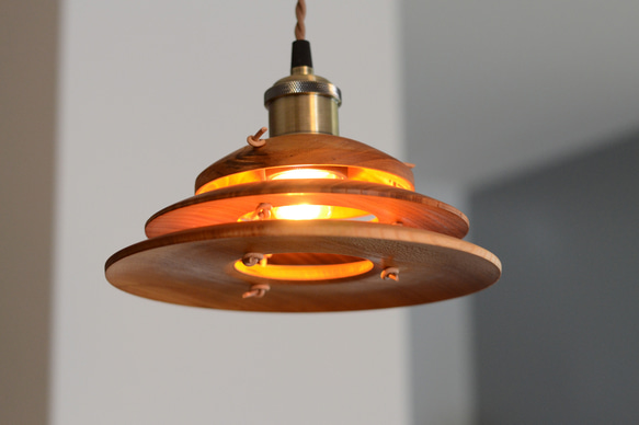 3段重ねのペンダントライト、シェードΦ220 #0130 シーリングライト