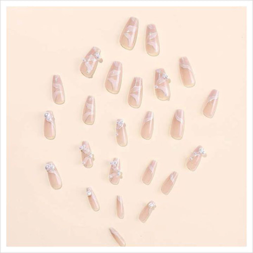 N426》既成ネイルチップ24枚セット パール リボン 白 成人式