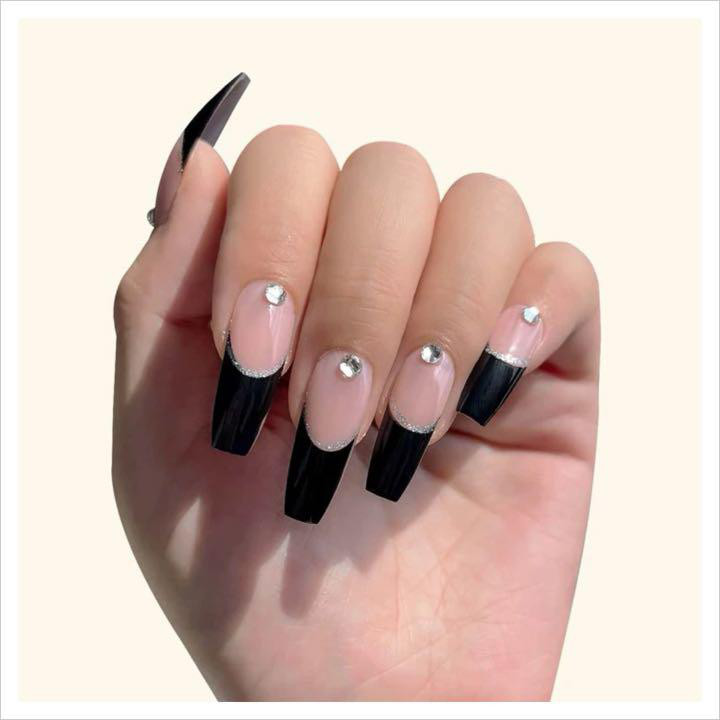 N433》既成ネイルチップ24枚セット 黒 フレンチ ギャル スクエア