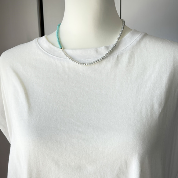 【Tシャツに！】完売！復活！再販41！ツートンカラーターコイズ×ホワイトパールビーズネックレス/ブレスレッド 8枚目の画像
