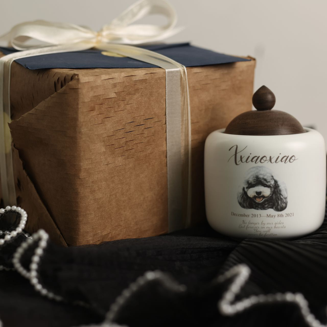 【うちの子骨壺】ペット供養 陶器 イラストオーダーメイドペット骨壺　犬用 猫用 防湿抗菌仏壇 15,549円