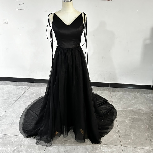 人気上昇！パーティードレス ブラック キャミソール Vネック 背中見せ  