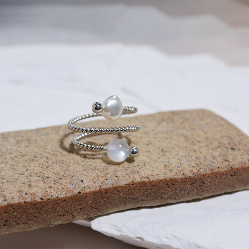 春の在庫一掃で40%OFF 『moonstone&pearl』 ホワイトムーン