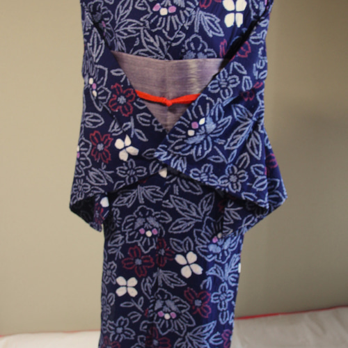 ◇現代 有松鳴海絞 浴衣◇【濃紺 紫赤】豪華な花々の小紋柄が