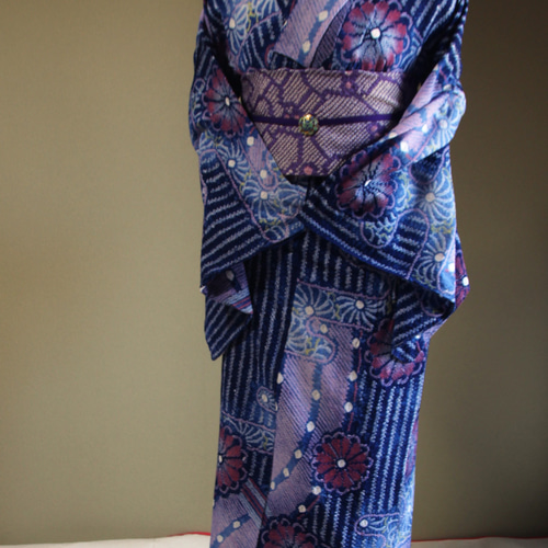 ◇現代 有松鳴海絞 浴衣◇【濃紺 他】雨にけぶる花絵巻 幻想的な雰囲気