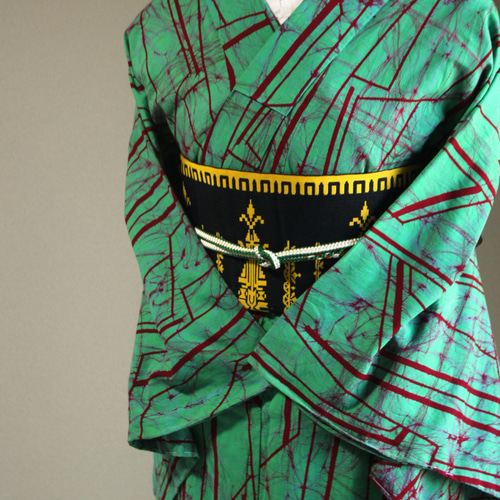 木綿染浴衣 緑と赤の氷割れ模様がサイケデリックで個性的 お袖長め