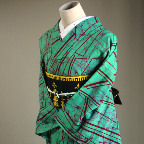 木綿染浴衣 緑と赤の氷割れ模様がサイケデリックで個性的 お袖長め