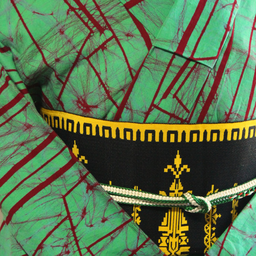 木綿染浴衣 緑と赤の氷割れ模様がサイケデリックで個性的 お袖長め