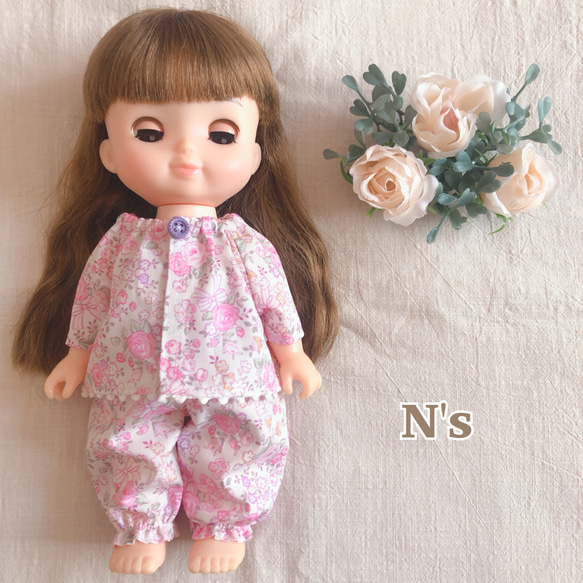26cmドール用 ガーリーなピンク薔薇パジャマ ソランちゃん レミン
