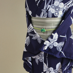 手染め藍染　型染浴衣　濃紺　山アジサイに菖蒲の葉が夏に清涼を誘う　お袖長め　裄67.5ｃｍ　木綿 11枚目の画像