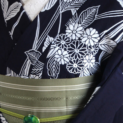 手染め藍染　型染浴衣　濃紺　山アジサイに菖蒲の葉が夏に清涼を誘う　お袖長め　裄67.5ｃｍ　木綿 10枚目の画像