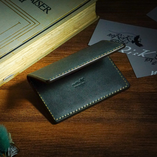 本革】スマートな名刺入れ 国産ロロマレザー（受注生産