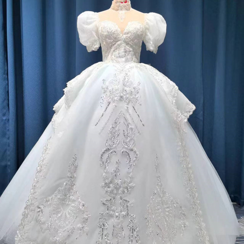 贅沢なレース 豪華！キラキラスパンコール カラードレス 美しいリボン