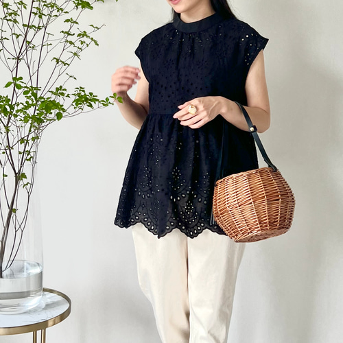 ぶぶ様　B1624★美品【チャコット】S★黒/オフショル/レース/トップス 予約商品/8月下旬発送予定】XSサイズあり【Glossy/グロッシー