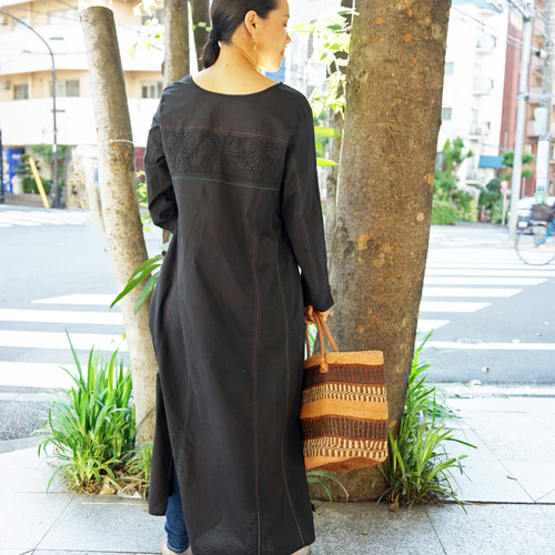 即納可】インドコットン・チカンカリ刺繍・2WAYワンピ（NK23-004-black  
