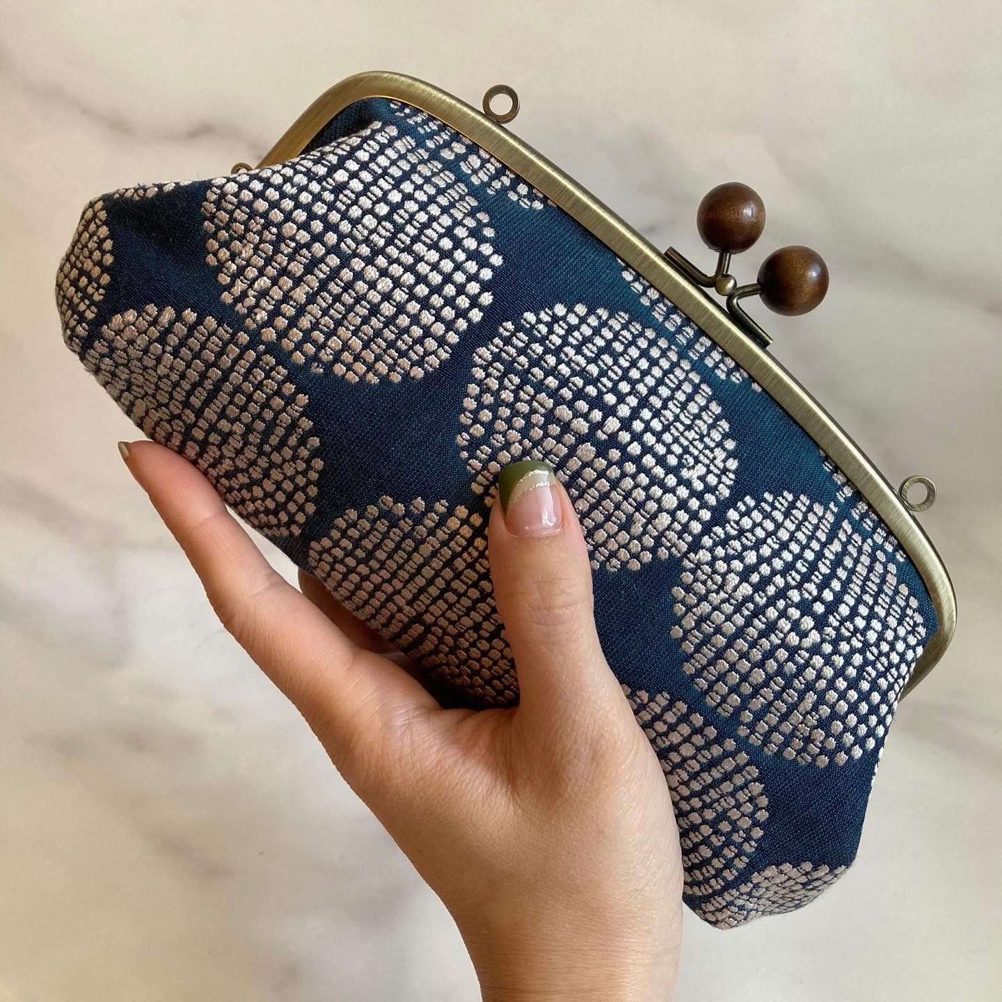 ファブリック2024 まる　ネイビー　親子がま口　長財布　2way 12,600円