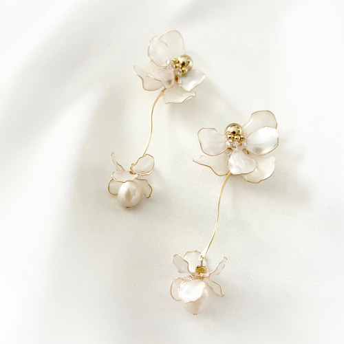 No.776【10ペア】ライトブラウン お花 ハンドメイド ピアス イヤリング 鬼灯」のピアス・イヤリング ・ ご注文いただいた商品の製作を