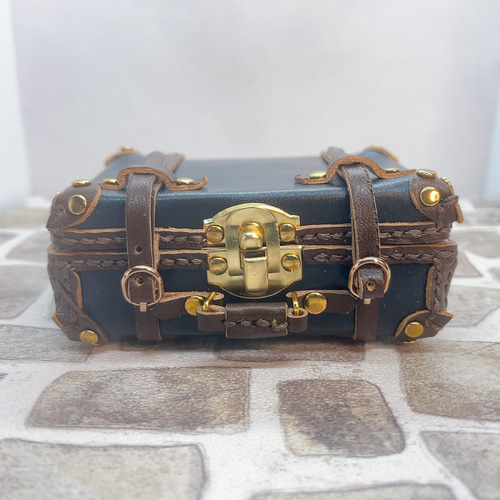 受注製作】本革1/6ドール用留め金付きクラッシックトランク（濃紺