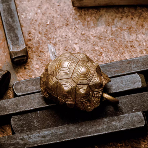亀の甲羅の鈴 真鍮製キーホルダー 吊り下げ装飾 車の飾り 創意個性