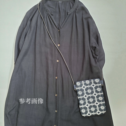 完成品✨スマホポシェット pomppia × choucho ミナペルホネン ミナペルホネン choucho スマホショルダー スマホポシェット