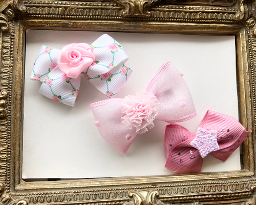 ハンドメイド☆キッズリボン☆ピンク☆きらきら揺れるビジュー付き☆な
