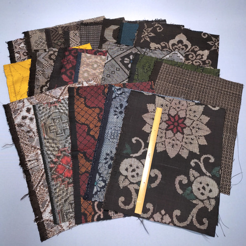 大島紬のはぎれセット ハート柄 1セット20枚入り 古布 s2230 生地 くら