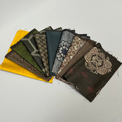 大島紬のはぎれセット ハート柄 1セット20枚入り 古布 s2230