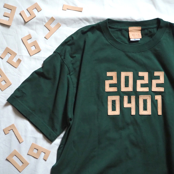 【 数字8桁オーダー 】レザーパッチ Tシャツ（5色）本革 メンズ レディース 1枚目の画像