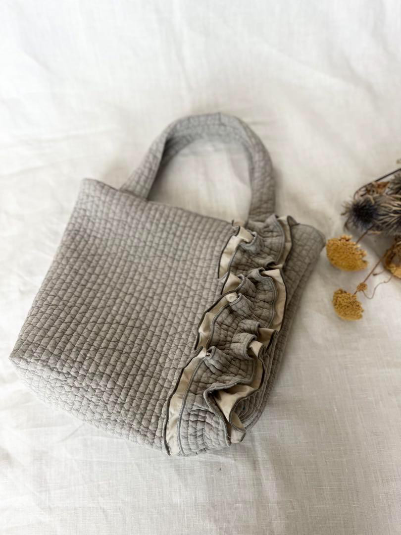 ♡closetページ　　　オトナ可愛い♡ヌビキルトフリルバッグ ♡closetページ オトナ可愛い♡ヌビキルトフリルバッグ ♡closet