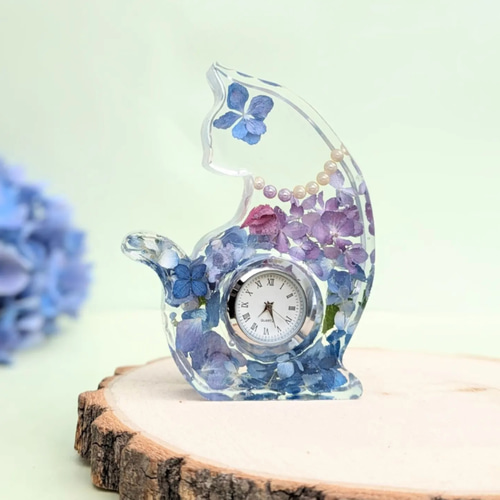 紫陽花入り 猫時計 誕生日、母の日 などに 掛け時計・置き時計 まみ