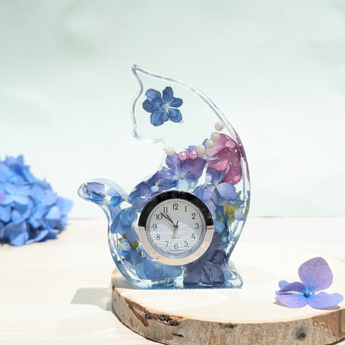 紫陽花入り 猫時計 誕生日、母の日 などに 掛け時計・置き時計 まみ