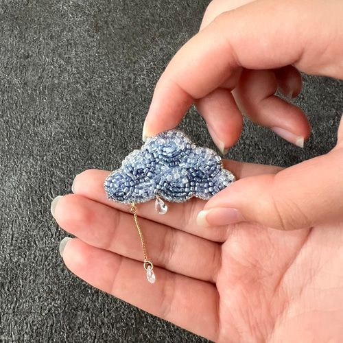 雲のブローチ オートクチュール刺繍 ブローチ La mienne 通販 17866558
