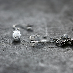 【ﾋﾟｱｽ】DEW DROP -朝露の蕾 morning dew bud-（両耳）【ｻｰｼﾞｶﾙｽﾃﾝﾚｽ】【受注生産】 8枚目の画像