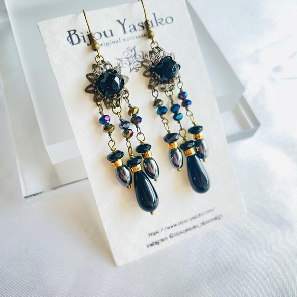 揺れる オニキス ピアス・イヤリング 黒 天然石 フラワー ゆれる ロング ピアス・イヤリング アンティーク 8枚目の画像