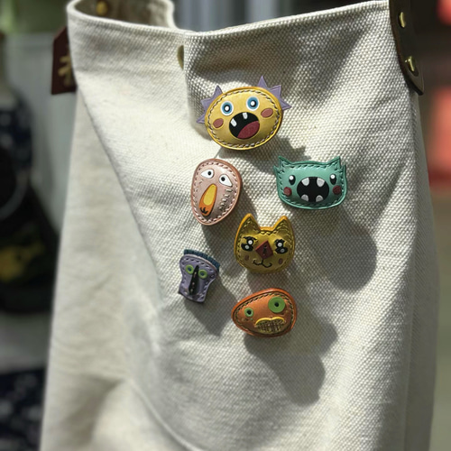 手縫い 革 ブローチ ハンドメイド ブローチ WALDEIN Tokyo 通販