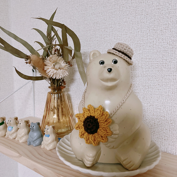 しろくま貯金箱》ひまわりポシェット風と麦わら帽子 その他置物