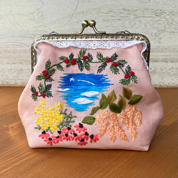最高品質の 空と花の刺繍がま口ポーチ 17867256 通販 あきのかぜ がま口 財布・ケース・小物入れ